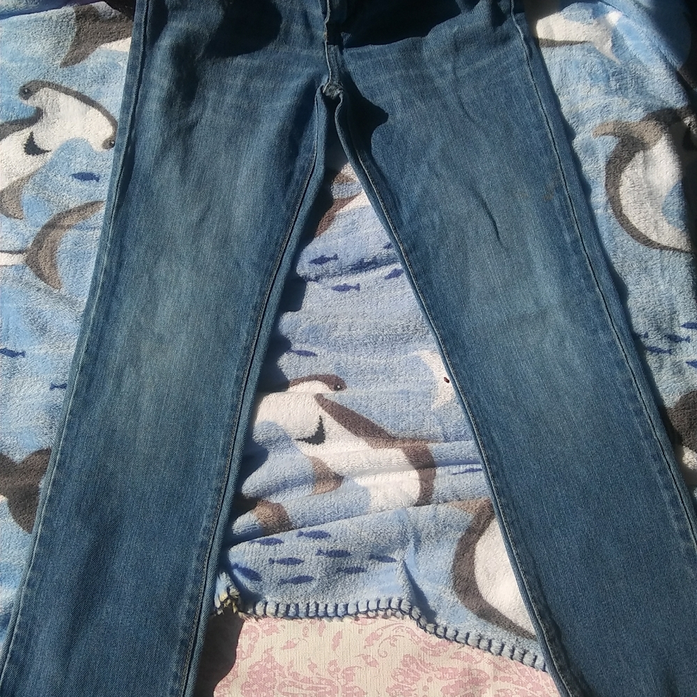 4 pants - Picture 3 of 4